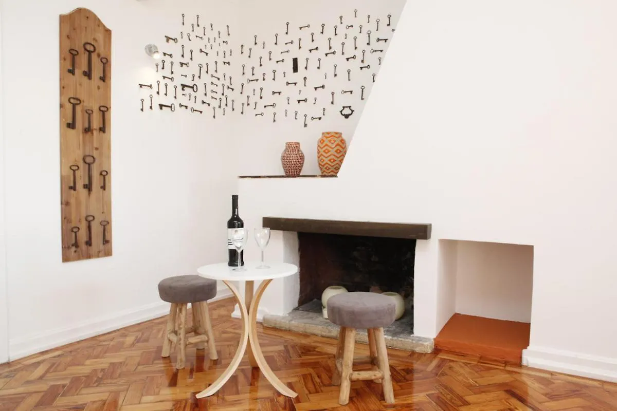 Cascais Downtown Apartment With Sea View