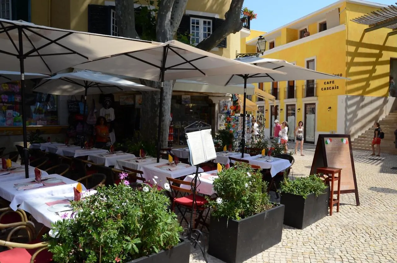 Cascais Downtown Apartment With Sea View