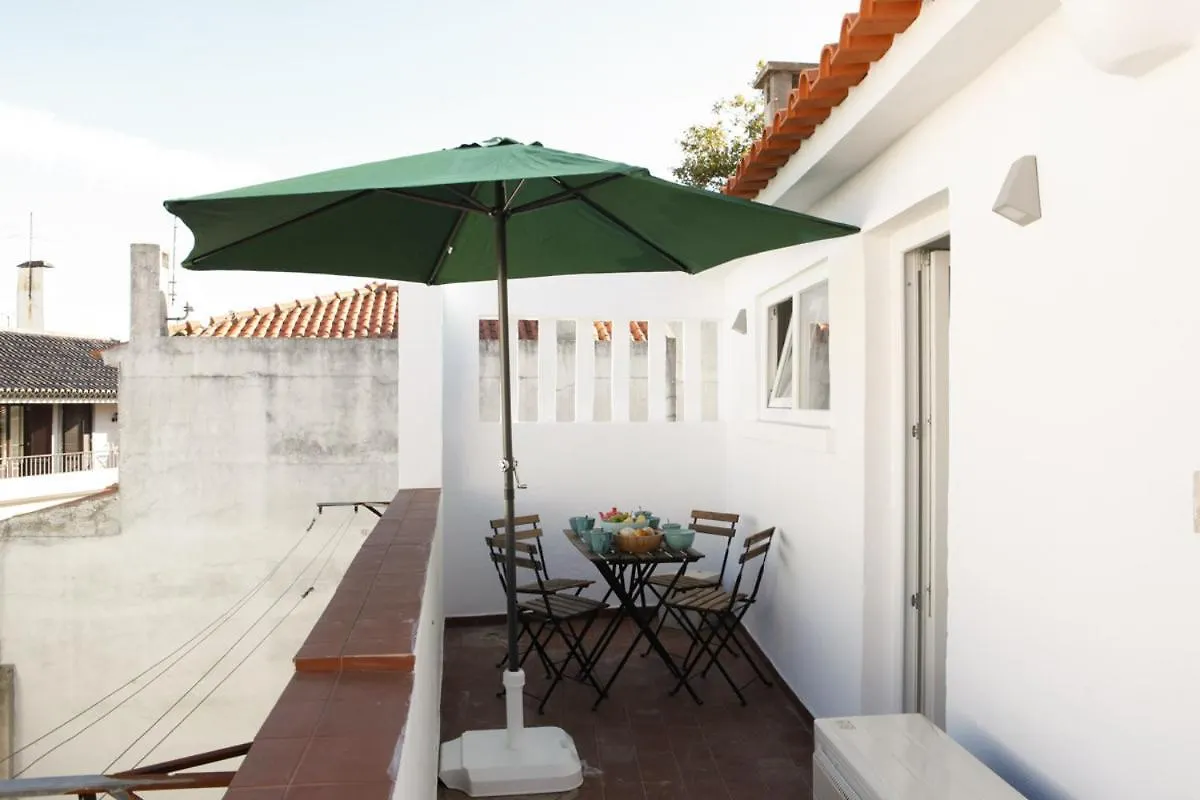 Cascais Downtown Apartment With Sea View