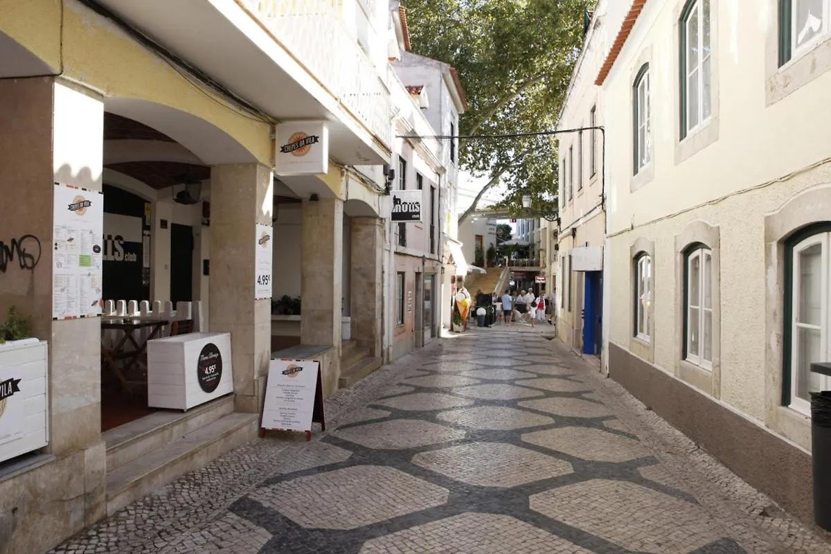 Cascais Downtown Apartment With Sea View